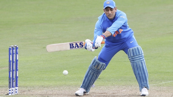 MS DHONI
