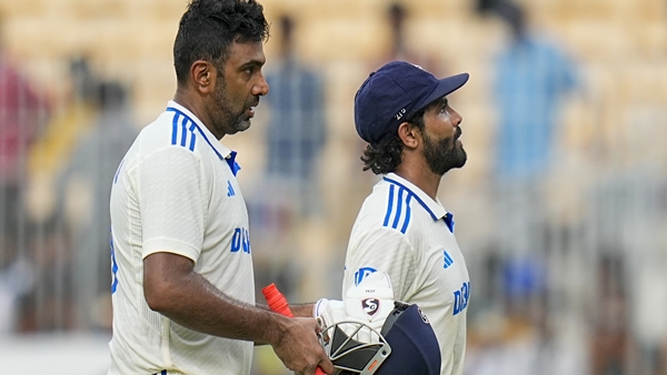 ravindra jadeja r ashwin ind vs ban