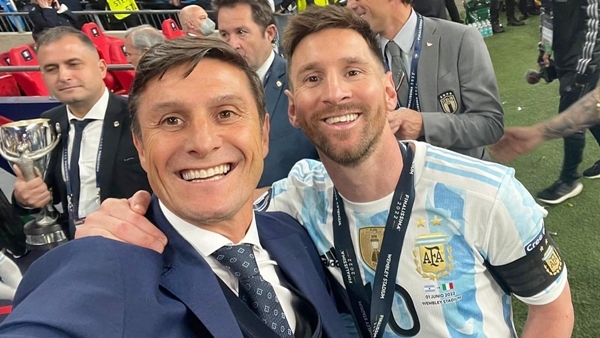 JAVIET ZANETTI LIONEL MESSI