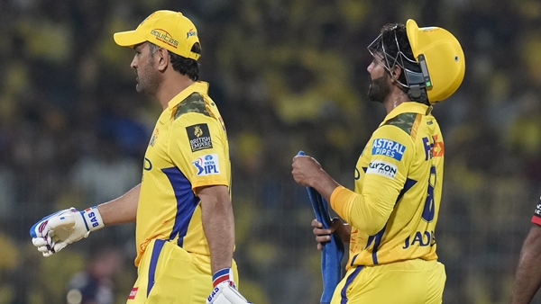 ms dhoni ravindra jadeja