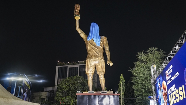 LIONEL MESSI LIONEL MESSI