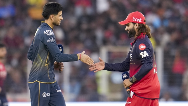RCB- GT MATCH