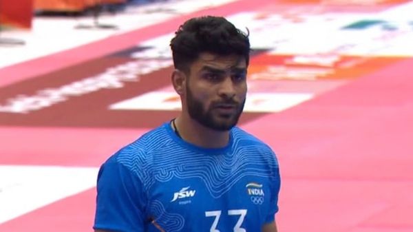Aslam Inamdar wins gold at Asian Games