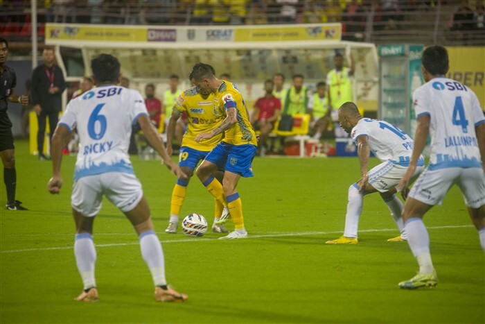 In Pics : Kerala Blasters vs Jamshedpur FC Match: Blasters wins second match