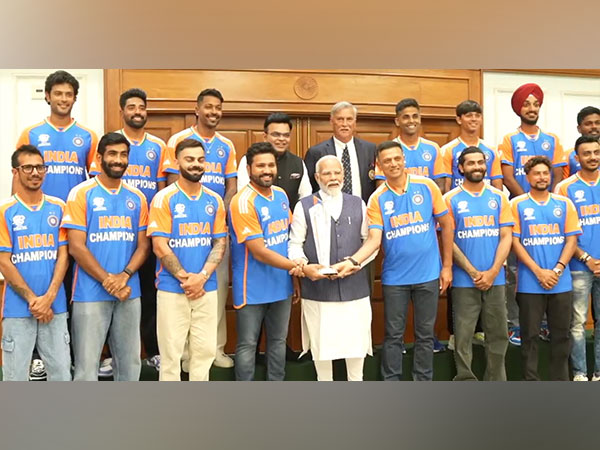 The Indian cricket team, fresh off their T20 World Cup victory, paid a visit to Prime Minister Narendra Modi at his residence.