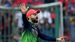 IPL 2026: விராட் கோலி 450.. தோனி வெறும் 2 தான்.. அஸ்வின் வெளியிட்ட கணிப்பு