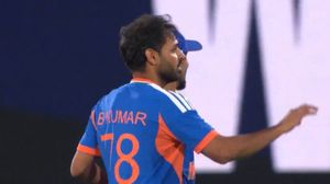 IND vs NZ: 4 ஆண்டுகளுக்கு பிறகு சர்வதேச கிரிக்கெட்டில் முதல் விக்கெட்.. புவனேஸ்வர் குமார் அசத்தல்