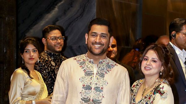 MS Dhoni: 44 வயதில், உடலை எப்படி ரீச்சார்ஜ் செய்றீங்க.. மாணவர்கள் கேள்விக்கு பதில் அளித்த தோனி