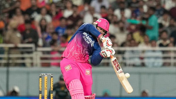 IPL 2026: 153 கிமீ. வேகத்தில் பந்துவீசிய ரபாடா.. சிக்சர் பறக்கவிட்டு வைபவ் சூர்யவன்ஷி மிரட்டல்