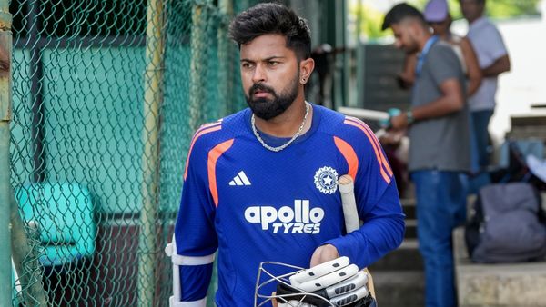 IND vs SL: என் மகன் நாட்டுக்காக விளையாடுவதை பார்க்க  புற்று நோயை வென்றேன்..சூர்யான்ஸ் தந்தை உருக்கம்