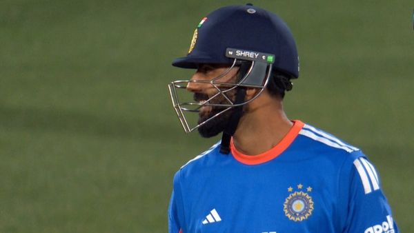 IND vs NZ: இவ்வளவு நாள் எங்கிருந்த ராசா? 17 ஆண்டுக்கால சாதனையை பேட்டிங்கில் முறியடித்த நமன் தீர்