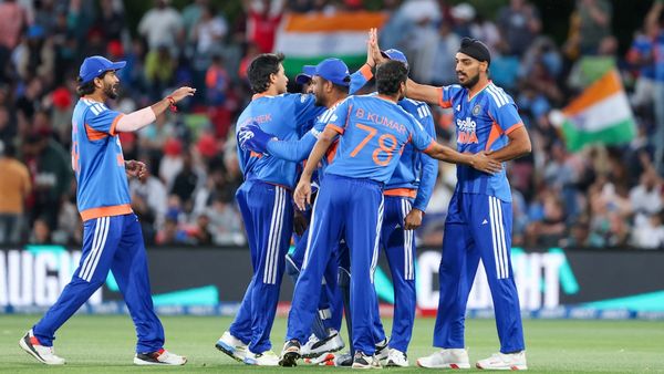 IND vs NZ: ஆர்ஸ்தீப் சிங் சாதனை.. 181 ரன்கள் என்ற இலக்கை நிர்ணயித்த நியூசிலாந்து