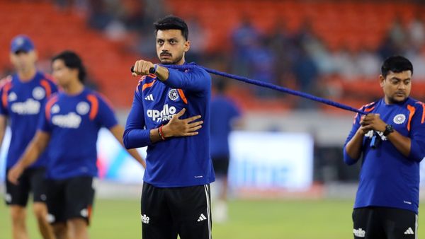 இந்திய அணியில் வீரர்களை சேர்த்து, உடனே நீக்கினால் அணியை கட்டமைக்க முடியாது.. கையிப் சாடல்