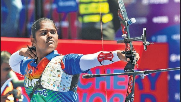 கும்கும் மோஹோத் வரலாற்று வெற்றி.. கடைசி அம்பில் தங்கம்.. ஆசிய விளையாட்டுப் போட்டியில் 2வது வெற்றி