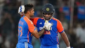 IND vs BAN: சஞ்சு - சூர்யாவால் படுமோசமான உலக சாதனை.. கதறிய வங்கதேச பவுலர்கள்.. 2 ஓவரில் 46 ரன்! IND vs BAN: சஞ்சு - சூர்யாவால் படுமோசமான உலக சாதனை.. கதறிய வங்கதேச பவுலர்கள்.. 2 ஓவரில் 46 ரன்!
