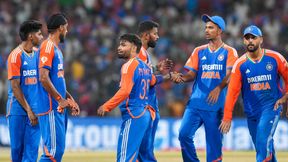 IND vs BAN - டி20 தரவரிசையில் டாப் 10 இடத்திற்குள் சென்ற இந்திய வேகம்.. ஹர்திக் கிடுகிடு உயர்வு IND vs BAN - டி20 தரவரிசையில் டாப் 10 இடத்திற்குள் சென்ற இந்திய வேகம்.. ஹர்திக் கிடுகிடு உயர்வு