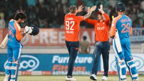 இந்தியா vs இங்கிலாந்து: ஒரே ஓவரில் 3 விக்கெட்.. சாம்சன், சூர்யகுமார், திலக் அடுத்தடுத்து அவுட்.. என்ன நடக்குது? இந்தியா vs இங்கிலாந்து: ஒரே ஓவரில் 3 விக்கெட்.. சாம்சன், சூர்யகுமார், திலக் அடுத்தடுத்து அவுட்.. என்ன நடக்குது?