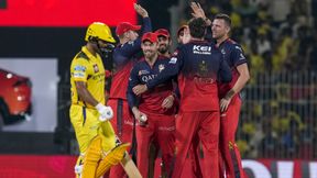 CSK vs RCB: சிஎஸ்கே செய்யும் முட்டாள் தனம்.. இது தொடர்ந்தால், பிளே ஆப்க்கு கூட போக முடியாது CSK vs RCB: சிஎஸ்கே செய்யும் முட்டாள் தனம்.. இது தொடர்ந்தால், பிளே ஆப்க்கு கூட போக முடியாது