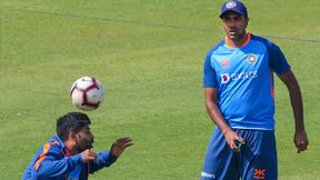 IND vs PAK: கேப்டன் சூர்யகுமார் ரன் எடுக்கலனு திட்டாதீங்க.. ரோகித் வழியை பின்பற்றுகிறார்- அஸ்வின் IND vs PAK: கேப்டன் சூர்யகுமார் ரன் எடுக்கலனு திட்டாதீங்க.. ரோகித் வழியை பின்பற்றுகிறார்- அஸ்வின்