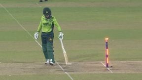 IND vs PAK: ஒத்துக்கவே முடியாது.. ஐசிசி = பிசிசிஐ.. ரன் அவுட்டால் கொந்தளித்த பாகிஸ்தான் ரசிகர்கள் IND vs PAK: ஒத்துக்கவே முடியாது.. ஐசிசி = பிசிசிஐ.. ரன் அவுட்டால் கொந்தளித்த பாகிஸ்தான் ரசிகர்கள்