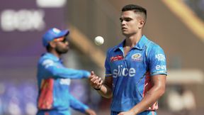 IPL: சச்சின் மகன் அர்ஜுனை விற்ற மும்பை இந்தியன்ஸ்.. பவுலிங் ஆல் ரவுண்டருக்காக நடந்த பேரம்