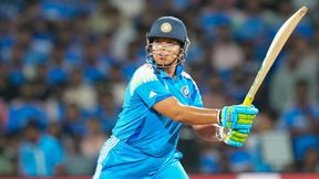 IND vs SA: உலகக்கோப்பை சிக்ஸர் ரெக்கார்டை உடைத்த அதிரடி ராணி ரிச்சா கோஷ்.. ஃபினிஷர் ஆகவும் சாதனை 