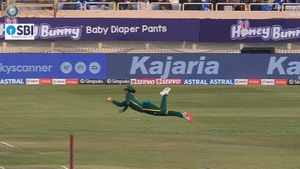 IND vs SA: ருதுராஜ்க்கு லக்கே இல்ல.. CSK கேப்டனுக்கே ஆப்பு வைத்த சக வீரர் பிரவீஸ்.. வேற லெவல் கேட்ச்
