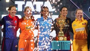WPL 2026 தேதிகள் அறிவிப்பு.. ஏலத்துக்கு நடுவே பிசிசிஐ அதிரடி.. ஒரு மாதம் முன்பே தொடங்கும் தொடர் 