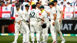 Ashes: ஸ்பின்னர் இல்லாமல் ஆடுவோம் என வீராப்பாக போய் தர்ம அடி வாங்கிய ஆஸ்திரேலியா.. எகிறிய ஓவர்ரேட் 