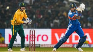 IND vs SA: தெறிக்கவிட்ட ஹர்திக் பாண்டியா.. 28 பந்துகளில் 59 ரன்கள் விளாசல்.. இந்தியா 175 ரன்கள் குவிப்பு
