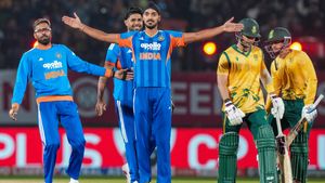 IND vs SA: 117 ரன்களில் சுருண்ட தென்னாப்பிரிக்கா.. இந்திய வீரர்கள் வெறித்தன பவுலிங்