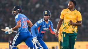 IND vs SA 2வது டி20: புது மைதானம்.. நடுங்க வைக்கும் குளிர்.. டாஸ் வென்றால் இதை தான் தேர்வு செய்யணும்