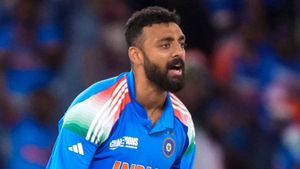 IND vs SA: மாபெரும் டி20 சாதனை படைத்த வருண் சக்கரவர்த்தி.. பும்ரா, அஸ்வினை முந்தி அதிவேக 50 விக்கெட்