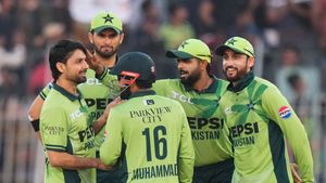 டி20 உலககோப்பை: பாகிஸ்தான் அணி அறிவிப்பு..முக்கிய வீரர்கள் நீக்கம்..ஐசிசி மிரட்டலுக்கு அடிப்பணிந்தது