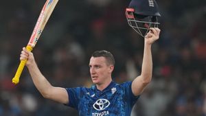 SL vs ENG: 57 பந்துகளில் ஹாரி புரூக் சதம் விளாசல்.. 9 சிக்சர், 11 பவுண்டரிகள் அடித்து அபாரம்.. ஜோ ரூட் 20வது சதம்