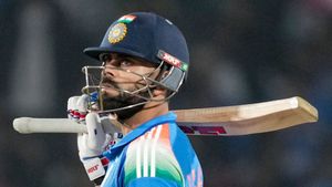 IND vs NZ: நம்பமுடியாத சாதனை.. வாயை பிளக்க வைத்த கோலியின் ரெக்கார்டு.. 5 முறை 5 தொடர் அரைசதம் 