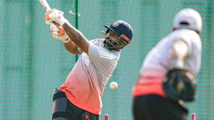 IND vs NZ: ரிஷப் பண்ட் காயம் காரணமாக இந்திய அணியிலிருந்து விலகல்..மாற்று வீரர் யார்? பிசிசிஐ தீவிரம்