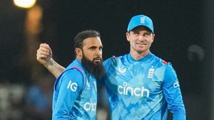 டி20 உலககோப்பை 2026: பாகிஸ்தானில் பிறந்த இங்கிலாந்து வீரர்களுக்கும் இந்திய விசா கிடைப்பதில் தாமதம்