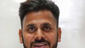 ஹிந்துக்கள் மீது தாக்குதல்! வங்கதேசத்துடன் கிரிக்கெட் போட்டிகளில் இந்தியா பங்கேற்க கூடாது-மனோஜ் திவாரி