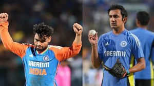 IND vs NZ: இது அநியாயம்.. இந்நேரம் ரிங்கு சிங் 100 போட்டி ஆடியிருக்கணும்.. சைமன் டல் ஆதங்கம்