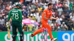 டி20 உலககோப்பை: முதல் போட்டியிலே பாகிஸ்தான் பாவம்.. கதறவிட்ட நெதர்லாந்து..மானத்தை காப்பாற்றிய பஹிம்