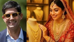 Gold Prices Rebound After Historic Crash as Kevin Warsh’s Fed Nomination Clouds Rate-Cut Hopes