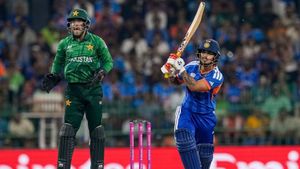 IND vs PAK: நான் ஒரு ஆள் போதும்.. பாகிஸ்தானை அடித்து நொறுக்கிய இஷான்.. யுவராஜ் சாதனை முறியடிப்பு