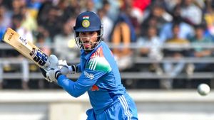 டி20 உலககோப்பை 2026: அசுர பலம் பெற்ற இந்திய அணி.. உடல் தகுதி பெற்றார் குட்டி கோலி திலக் வர்மா