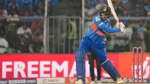 IND vs PAK: இந்திய அணிக்கு பின்னடைவு.. பாகிஸ்தான் போட்டியில் அபிஷேக் சந்தேகம்.. சூர்யா,வருண் அப்டேட்