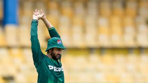 IND vs PAK: இஷான் கிஷன் அடித்த ஸ்கோரையே பாகிஸ்தான் அடிக்காது என நினைத்தேன்.. ஸ்கூல் பையன் கேப்டஷி- பத்ரிநாத்