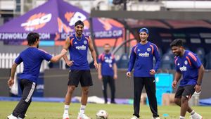 IND vs PAK: இந்திய அணி பிளேயிங் லெவனில் 2 மாற்றம்? பாகிஸ்தான் உடனான போட்டியை எந்த சேனல்,ஒடிடியில் காணலாம்