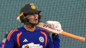 IND vs PAK: சிங்கக்குட்டி திரும்ப வந்துட்டாரு.. அமீர் பேச்சுக்கு பதிலடி இருக்கு.. பயிற்சியில் பங்கம்