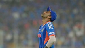 IND vs SA: இந்திய அணிக்கு ஆரம்பமே சோகம்.. முதல் ஓவரிலே செம பிளான்.. சிக்கிய ஸ்டார் வீரர்