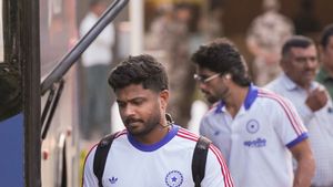 T20 WC: சஞ்சு சாம்சன் 150 ரன்கள் கூட அடித்திருப்பார்.. கொஞ்சம் கூட சுயநலமே இல்லை- பாலாஜி பாராட்டு